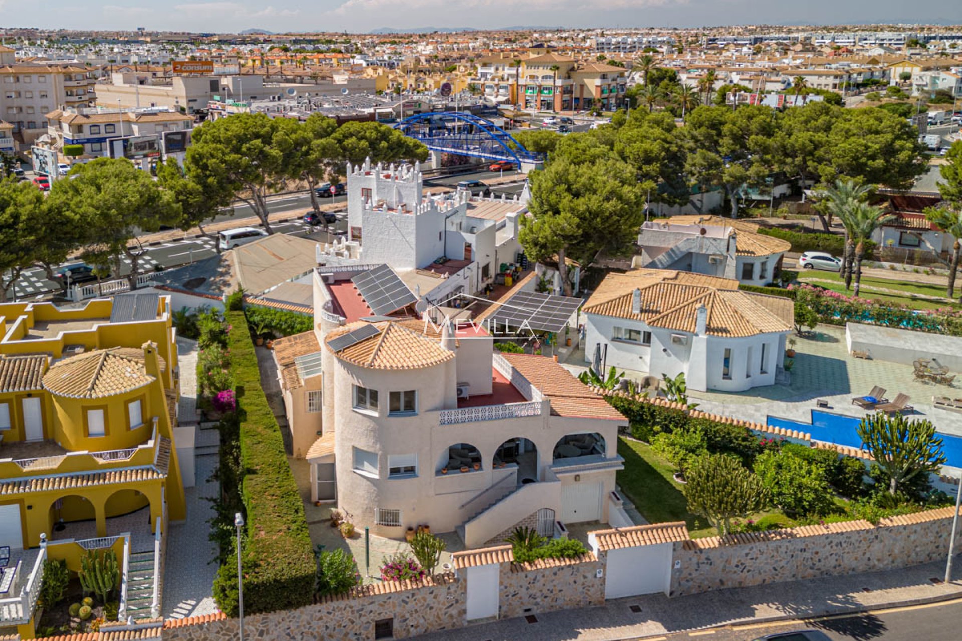 Reventas - Chalet / Villa - Orihuela Costa - La Zenia