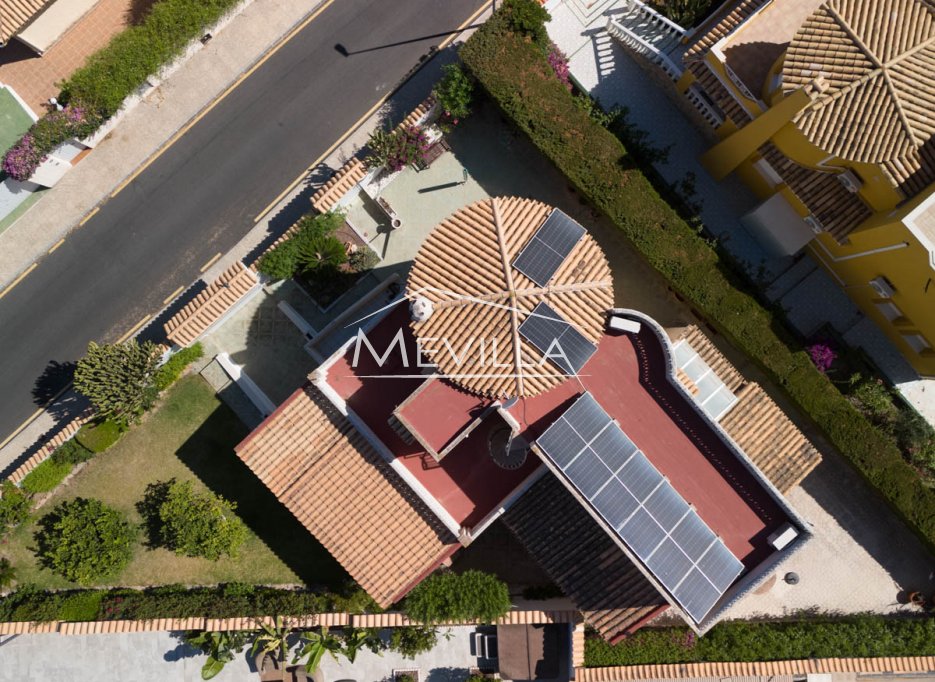 Reventas - Chalet / Villa - Orihuela Costa - La Zenia