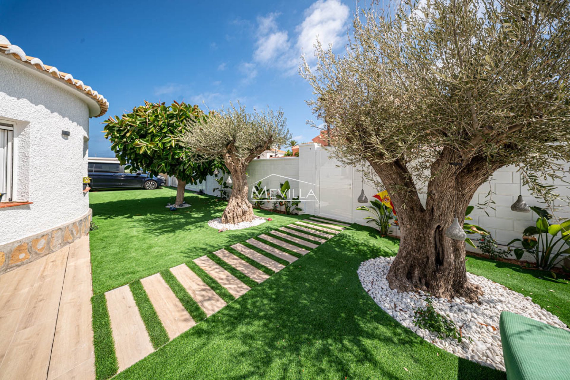 Reventas - Chalet / Villa - Orihuela Costa - La Zenia