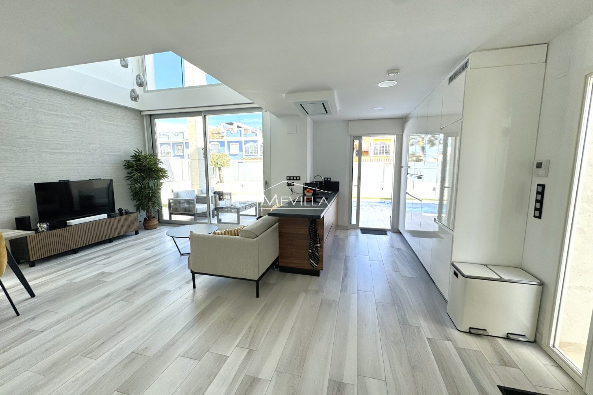 Reventas - Chalet / Villa - Orihuela Costa - Lomas de Cabo Roig