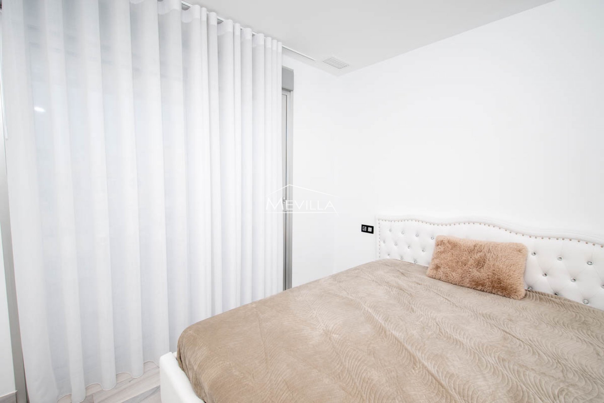 Reventas - Chalet / Villa - Orihuela Costa - Lomas de Cabo Roig