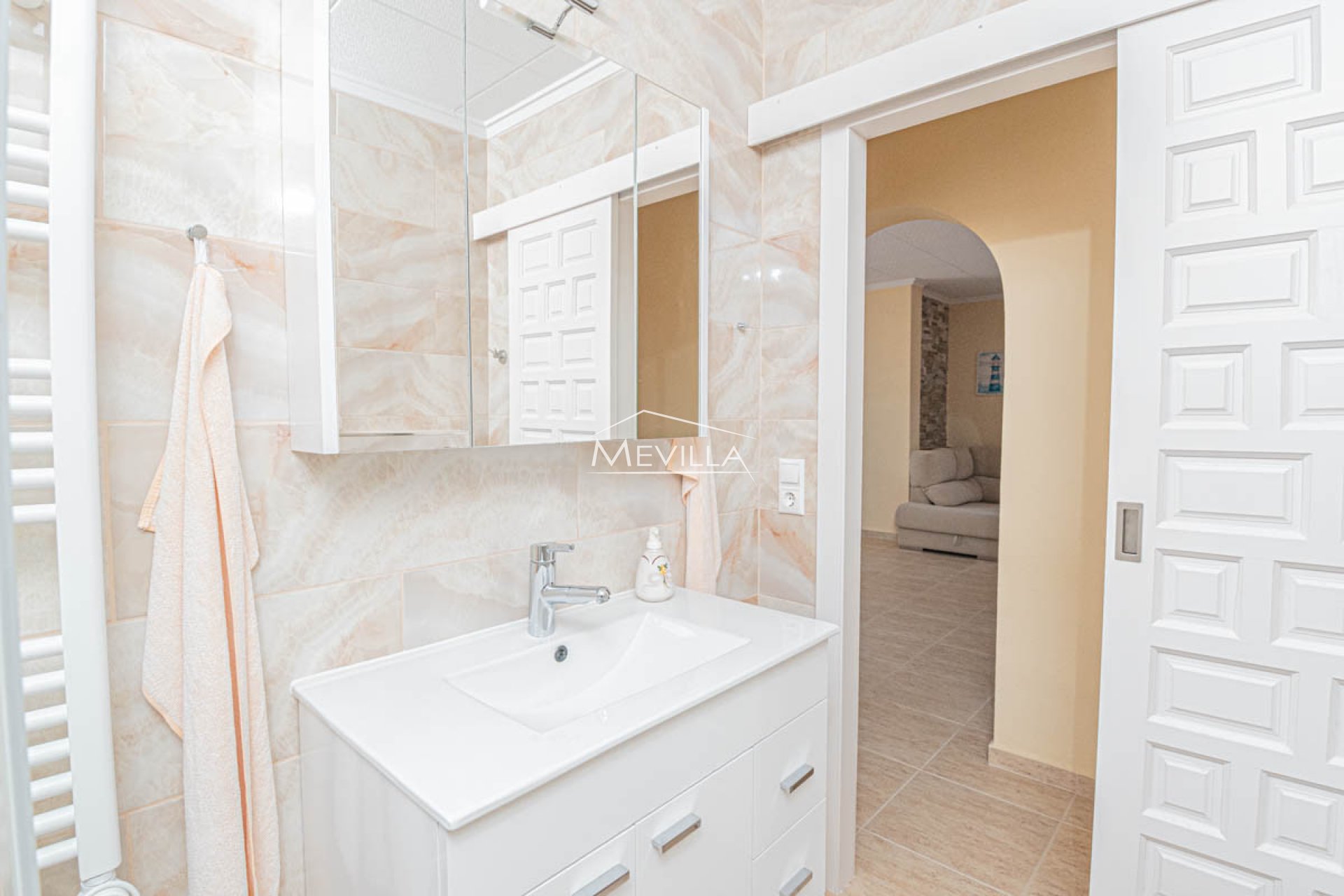 Reventas - Chalet / Villa - Orihuela Costa - Mil Palmeras