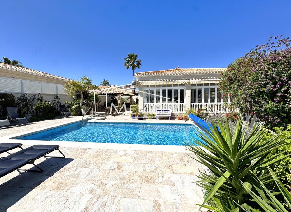 Reventas - Chalet / Villa - Orihuela Costa - Playa Flamenca