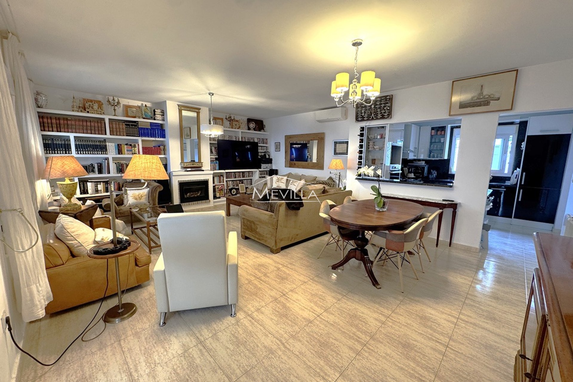 Reventas - Chalet / Villa - Orihuela Costa - Playa Flamenca