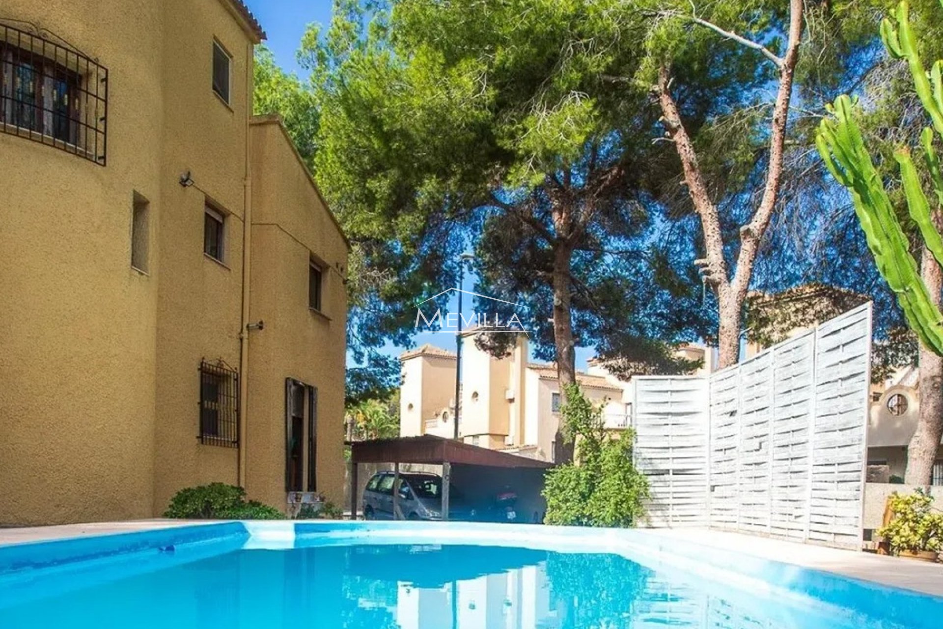 Reventas - Chalet / Villa - Orihuela Costa - Villamartin