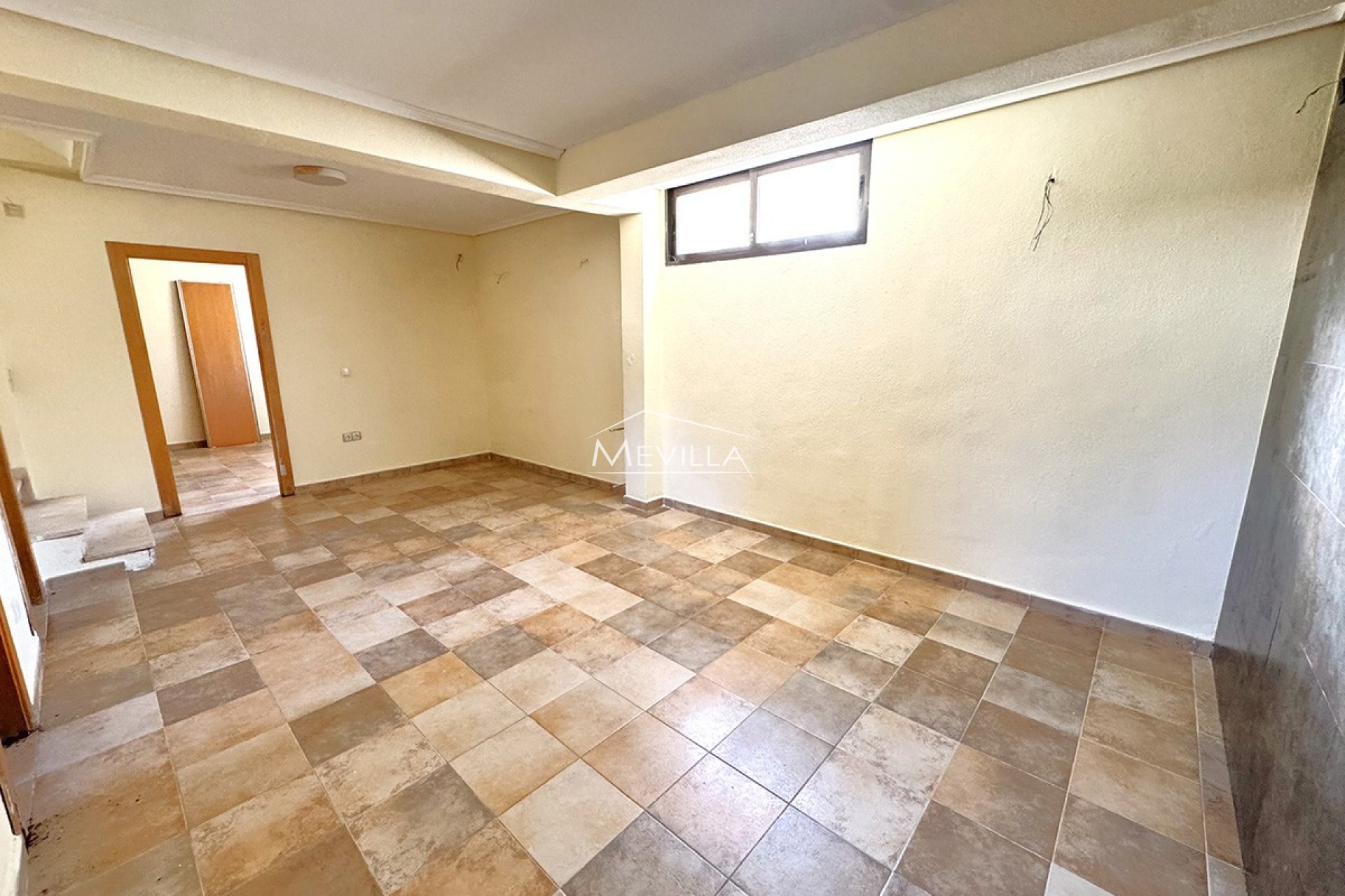 Reventas - Chalet / Villa - Orihuela Costa - Villamartin