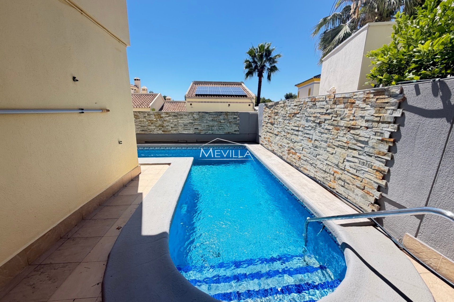 Reventas - Chalet / Villa - Orihuela Costa - Villamartin