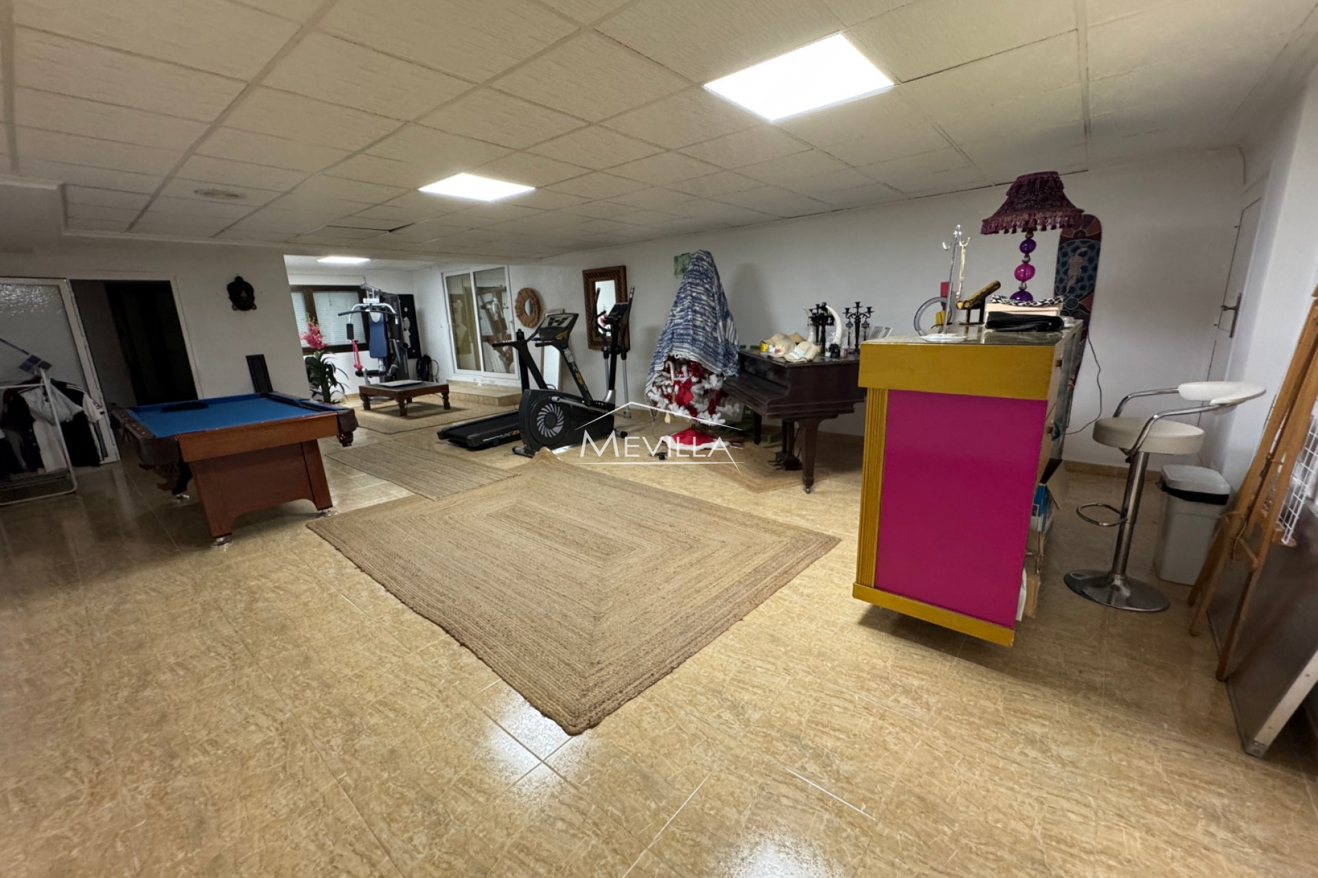 Reventas - Chalet / Villa - Orihuela