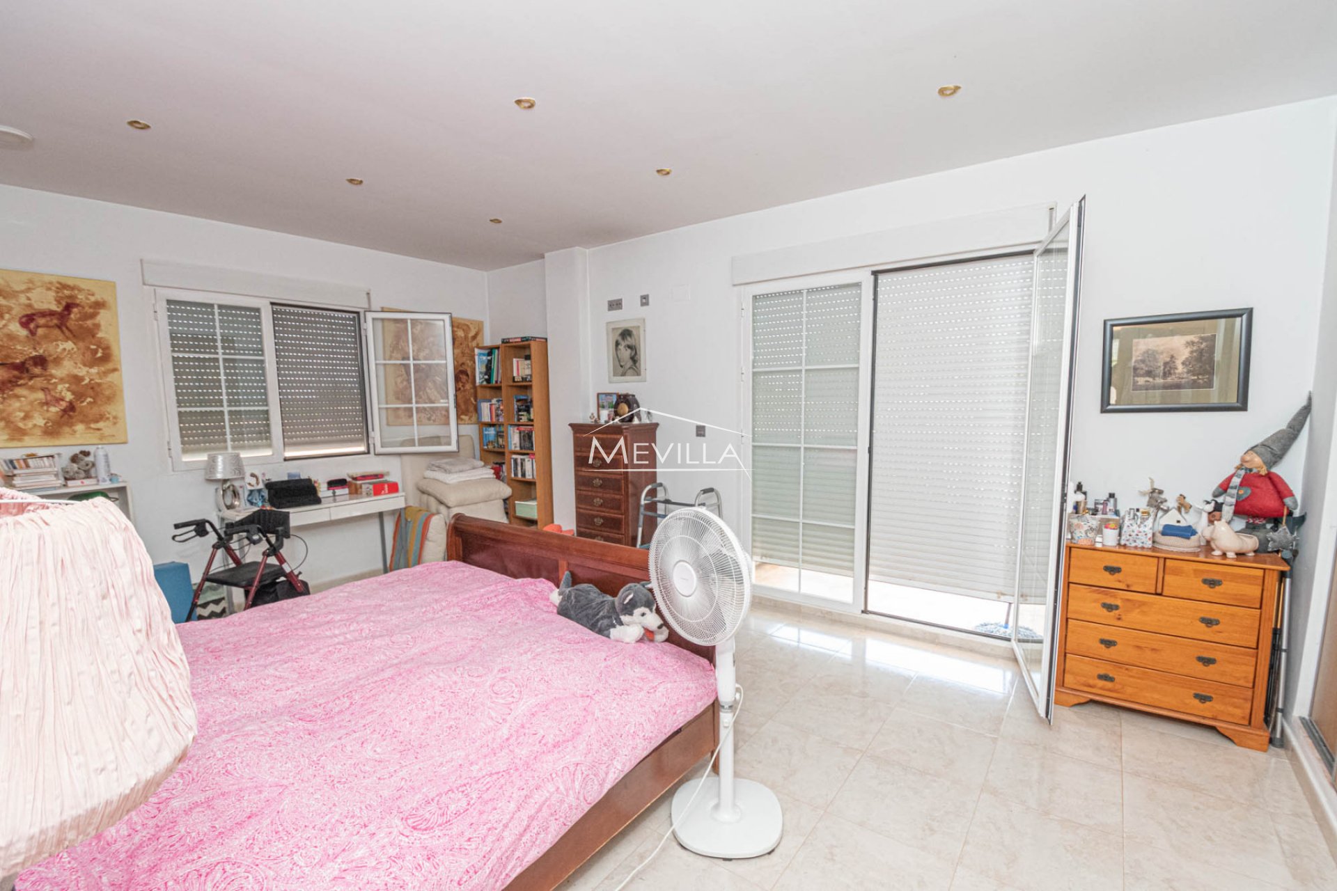 Reventas - Chalet / Villa - Orihuela