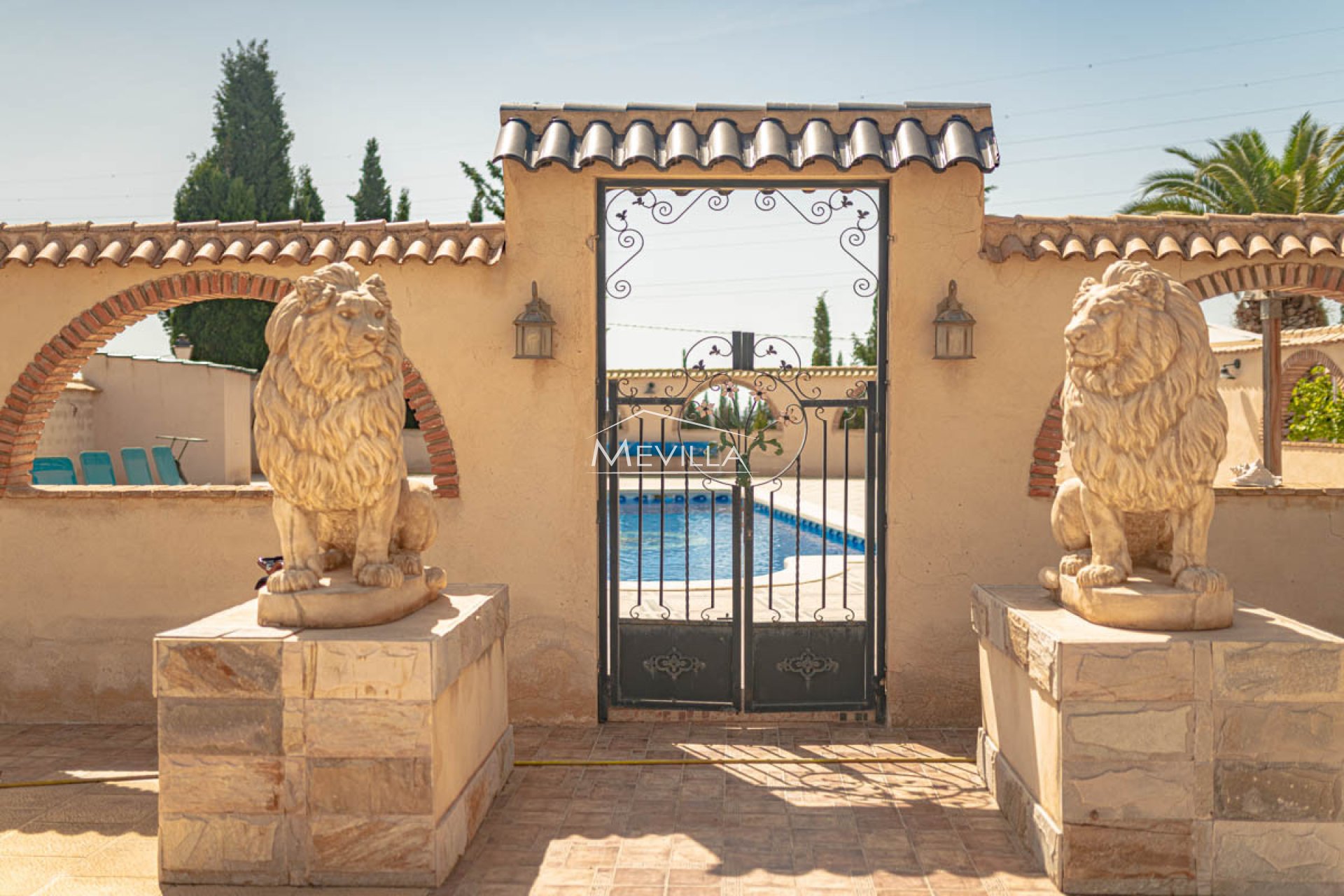 Reventas - Chalet / Villa - Orihuela