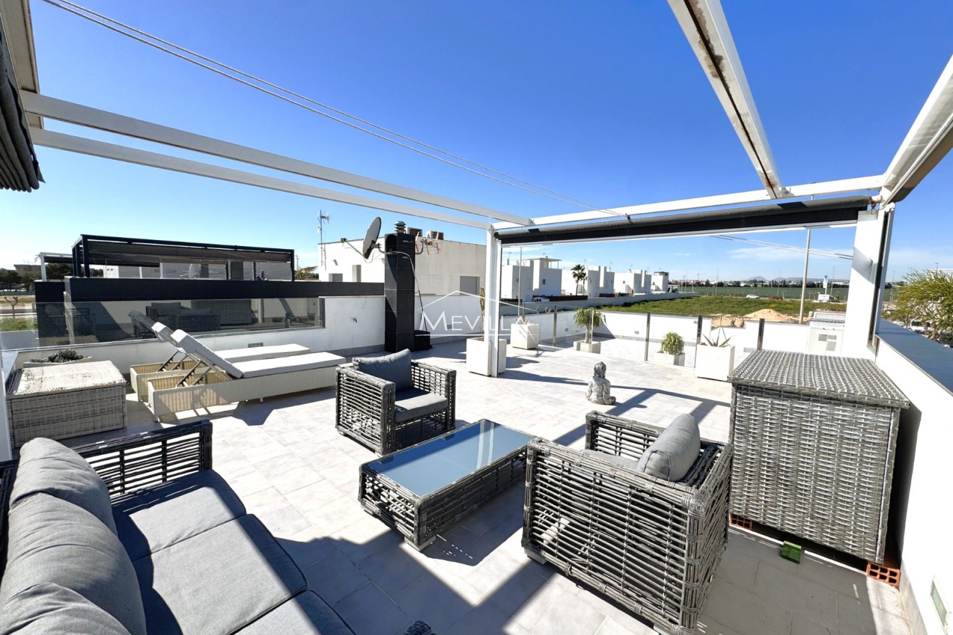 Reventas - Chalet / Villa - Pilar de la Horadada