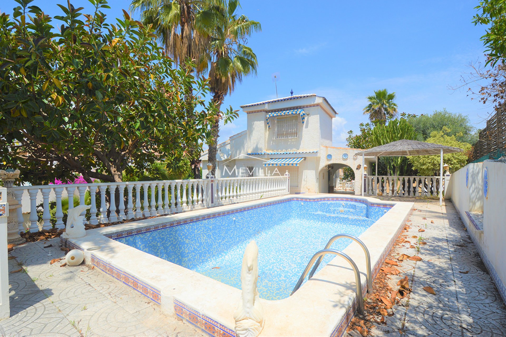 Reventas - Chalet / Villa - Torrevieja - Los Altos