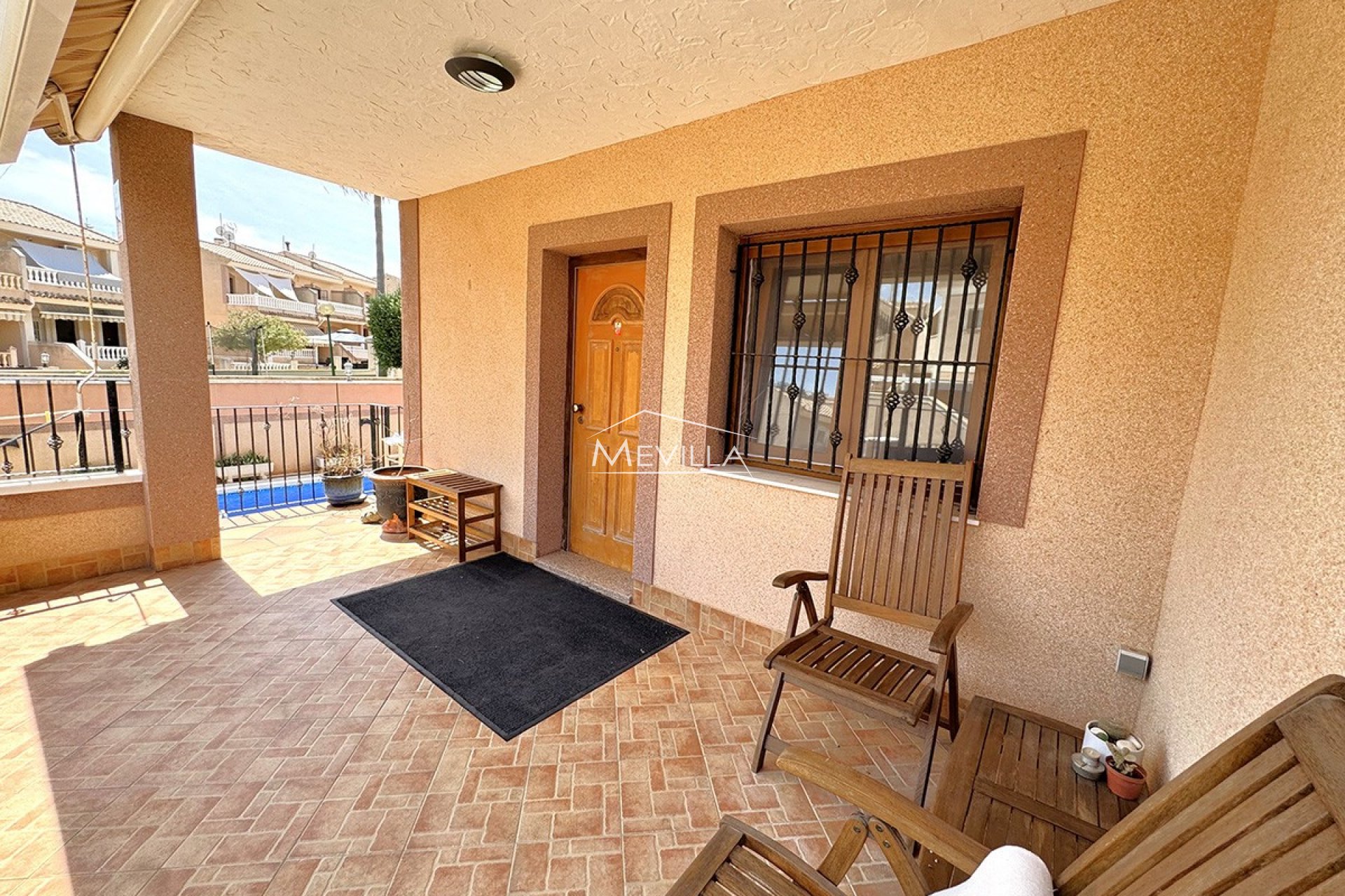 Reventas - Chalet / Villa - Torrevieja - Los Altos