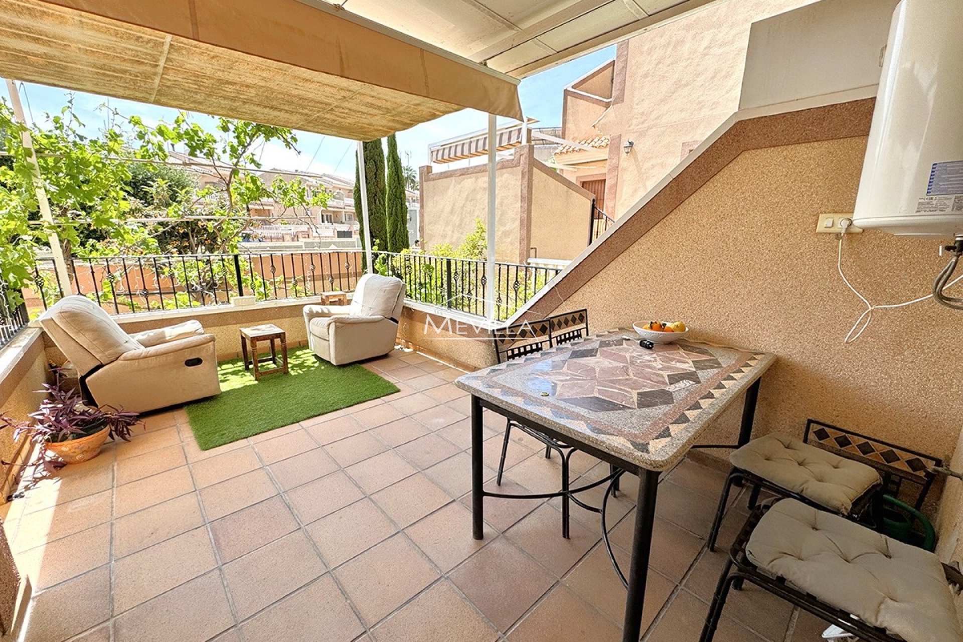 Reventas - Chalet / Villa - Torrevieja - Los Altos