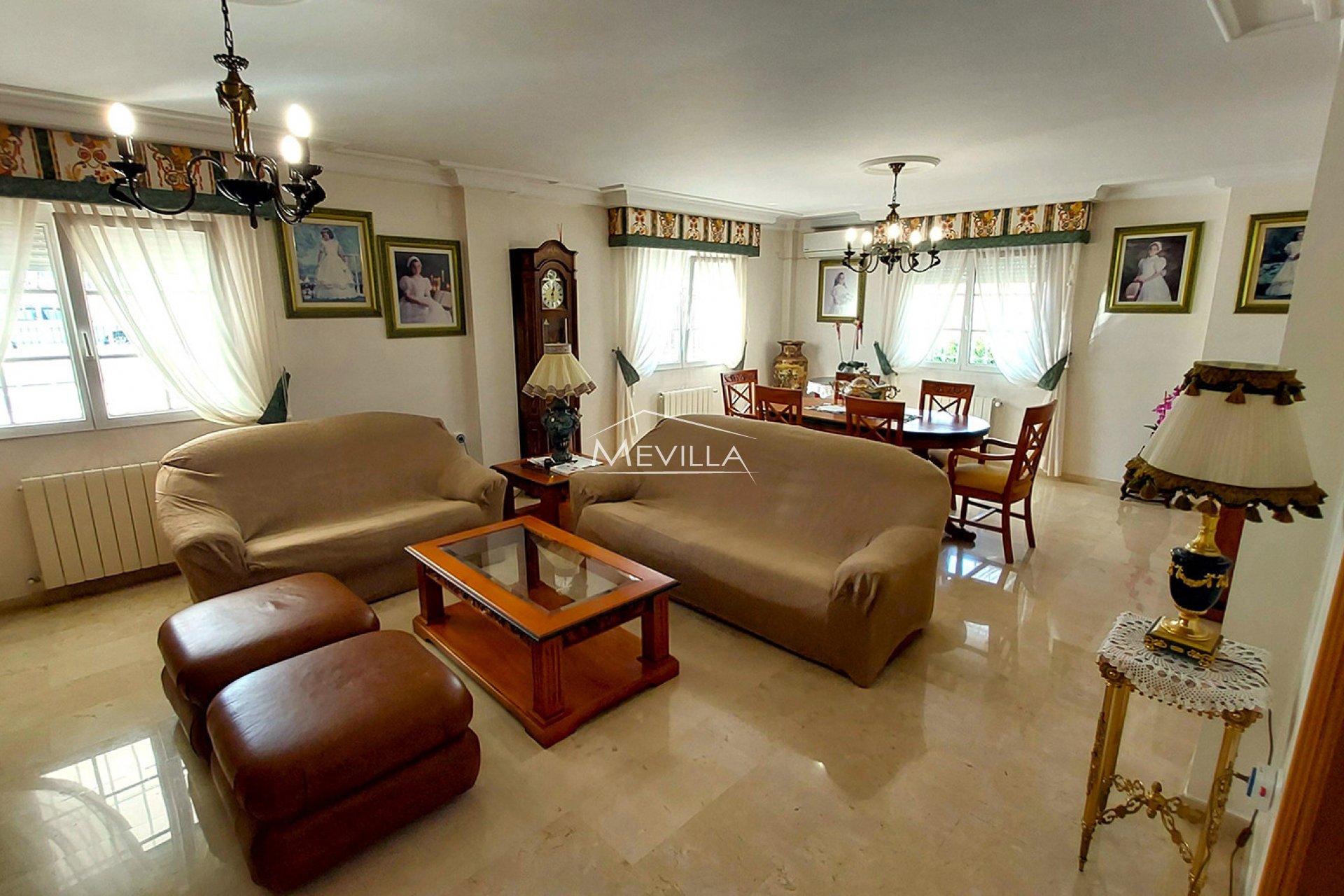 Reventas - Chalet / Villa - Torrevieja - Los Balcones