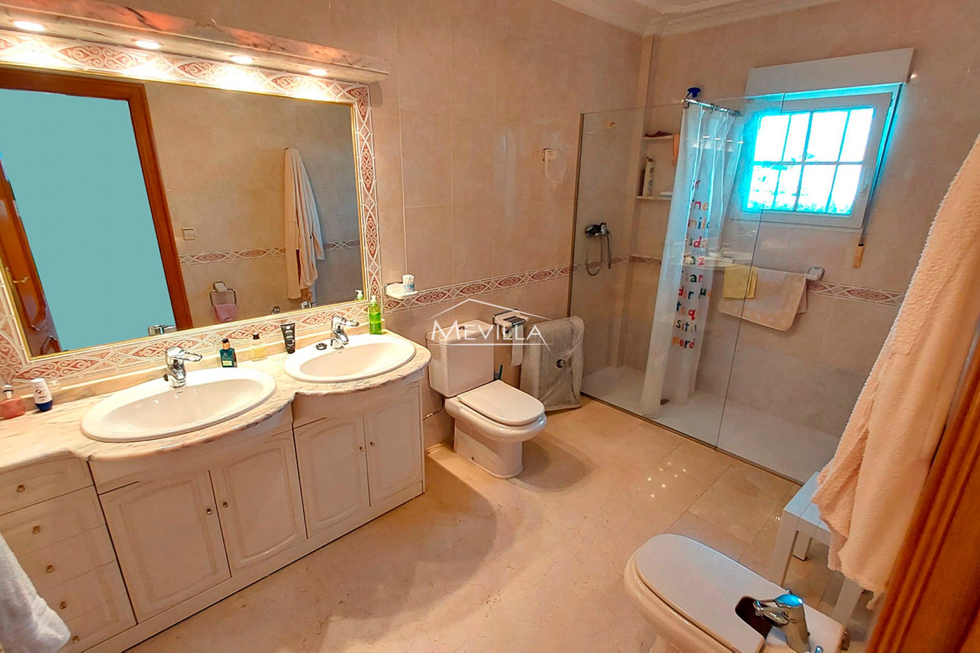 Reventas - Chalet / Villa - Torrevieja - Los Balcones