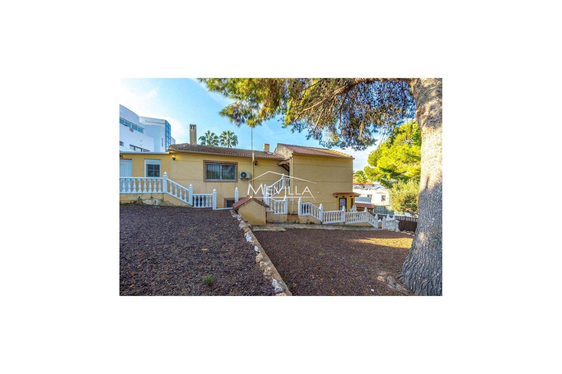 Reventas - Chalet / Villa - Torrevieja - Los Balcones