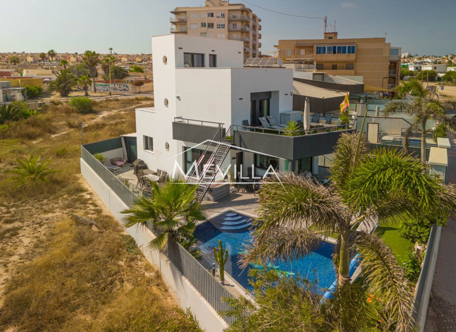 Reventas - Chalet / Villa - Torrevieja