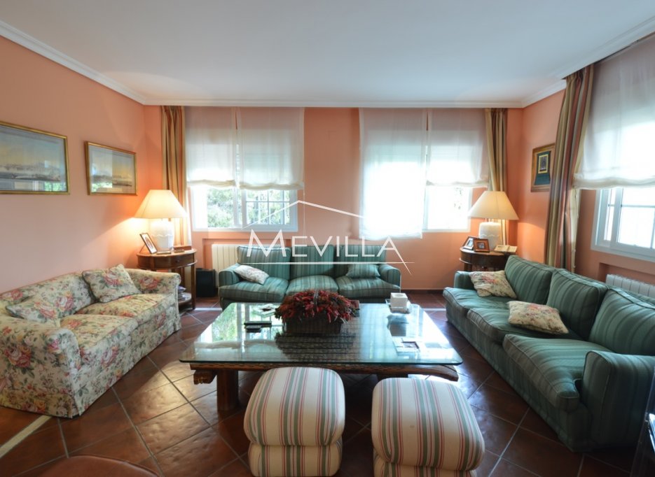 Reventes - Villa - Orihuela Costa - Campoamor