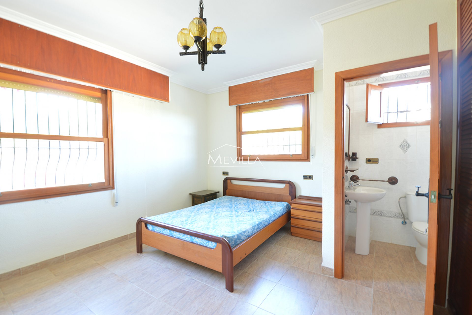 Reventes - Villa - Orihuela Costa - Campoamor