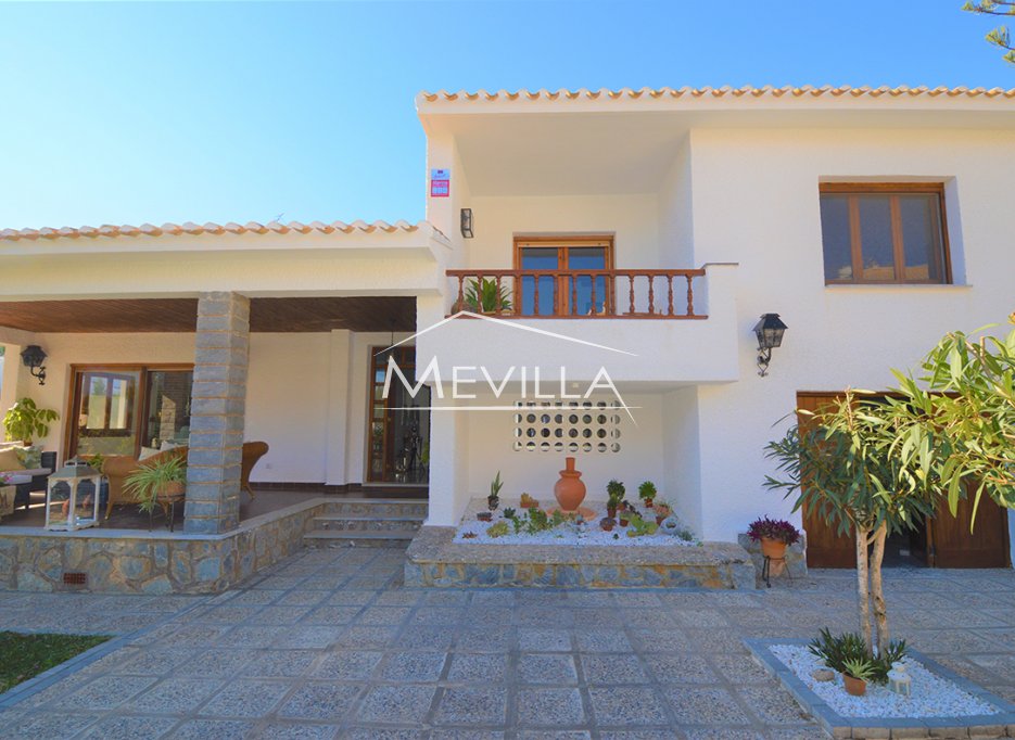 Reventes - Villa - Orihuela Costa - Campoamor