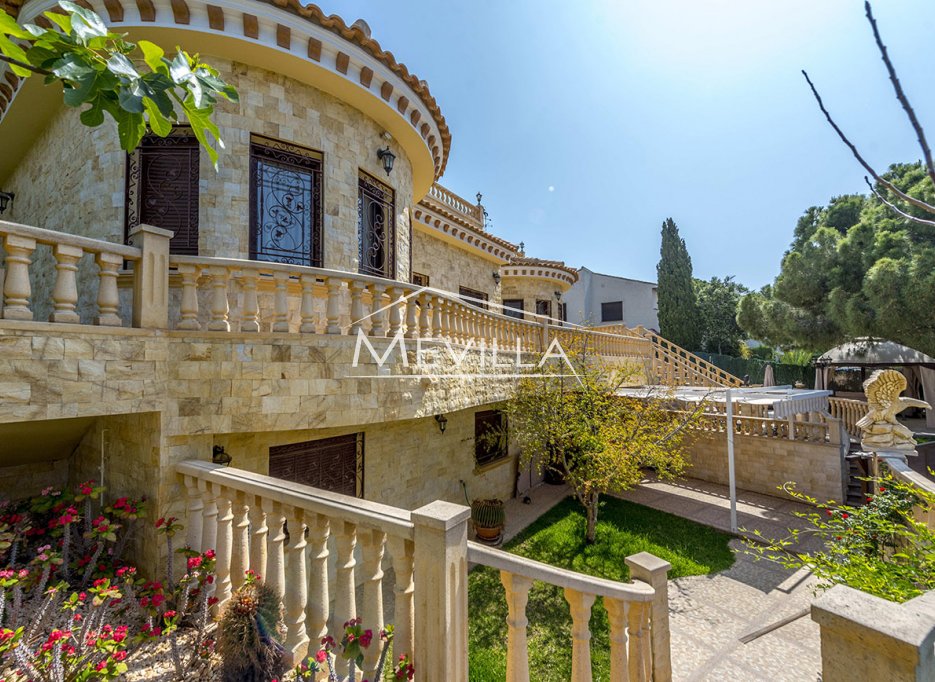 Reventes - Villa - Orihuela Costa - Campoamor