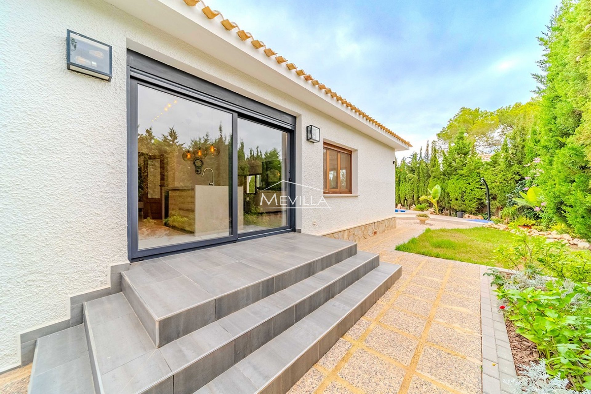 Reventes - Villa - Orihuela Costa - Campoamor