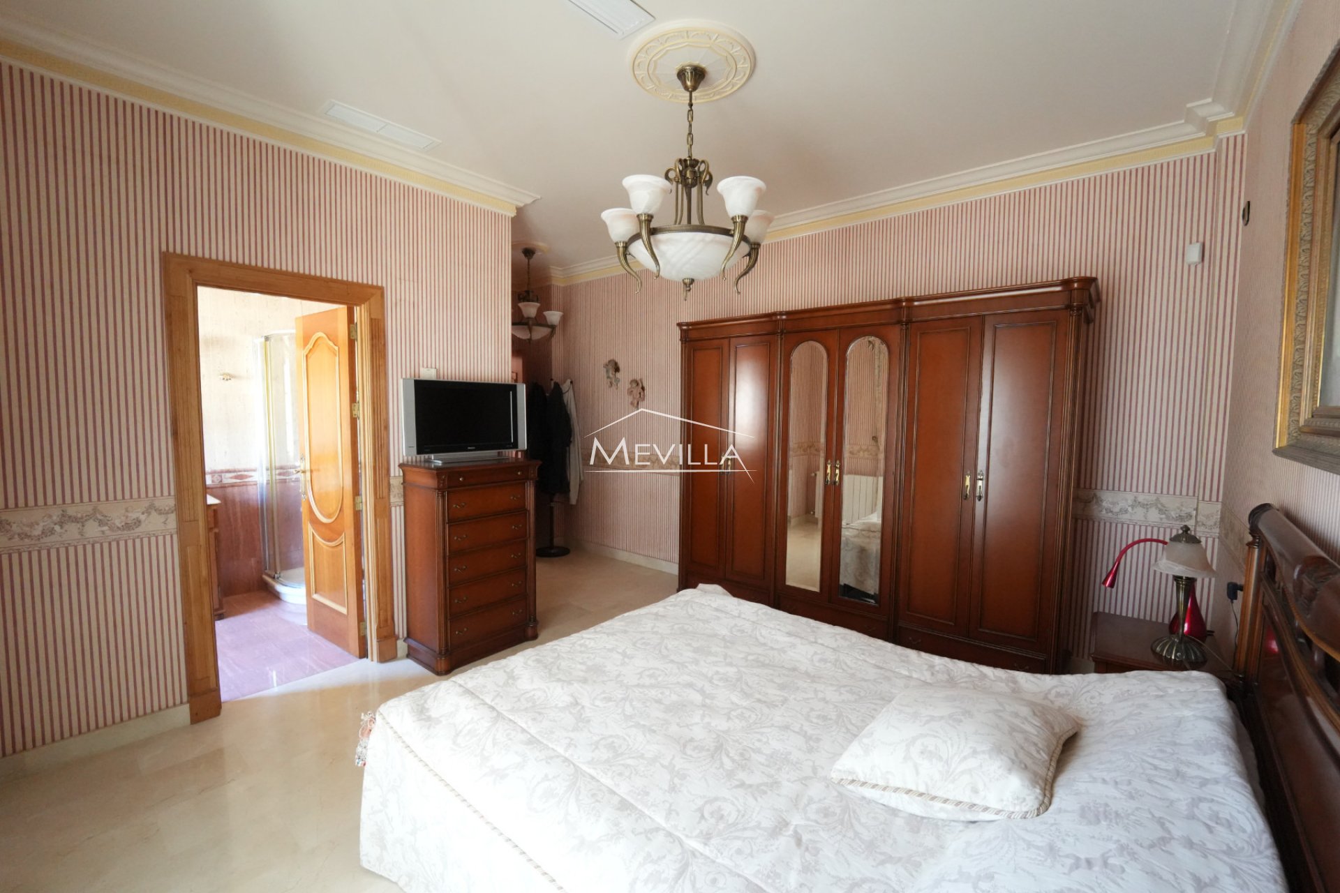 Reventes - Villa - Orihuela Costa - Campoamor