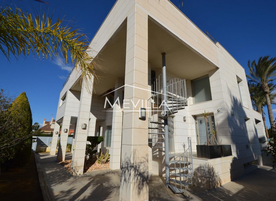 Reventes - Villa - Orihuela Costa - La Zenia