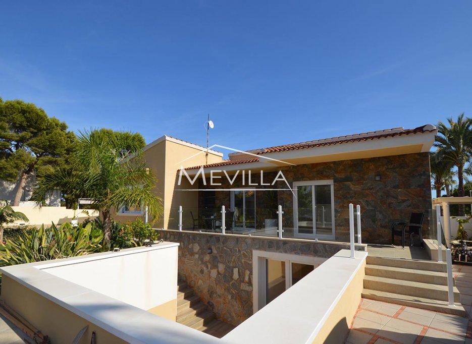 Reventes - Villa - Orihuela Costa - La Zenia