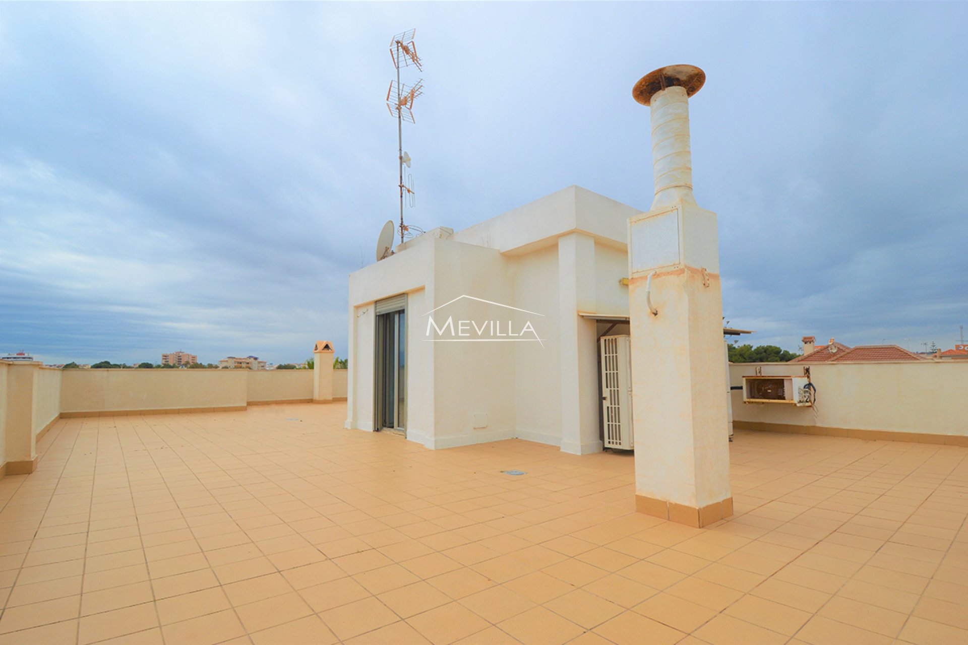 Reventes - Villa - Orihuela Costa - La Zenia