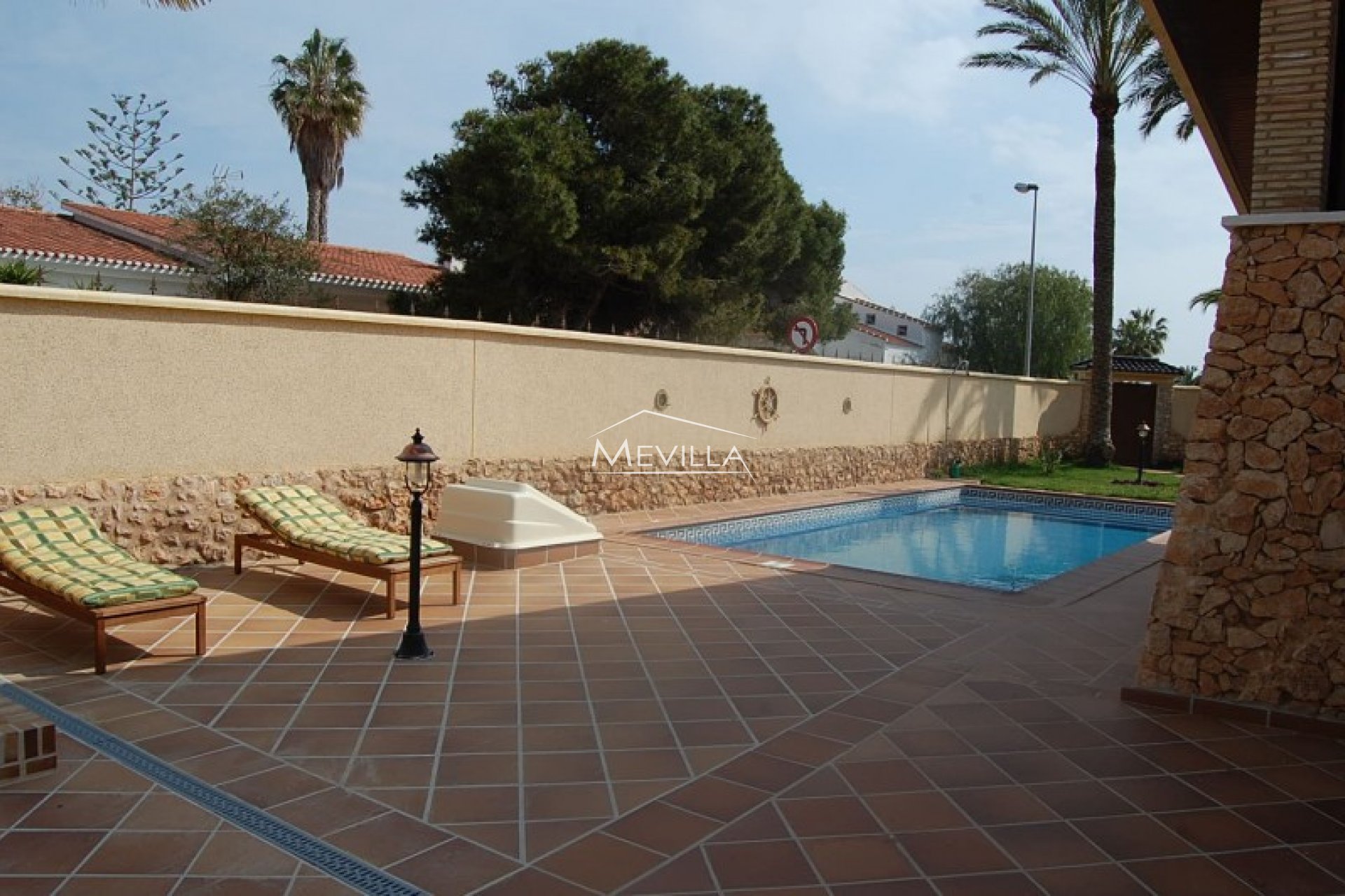 Reventes - Villa - Orihuela Costa - La Zenia