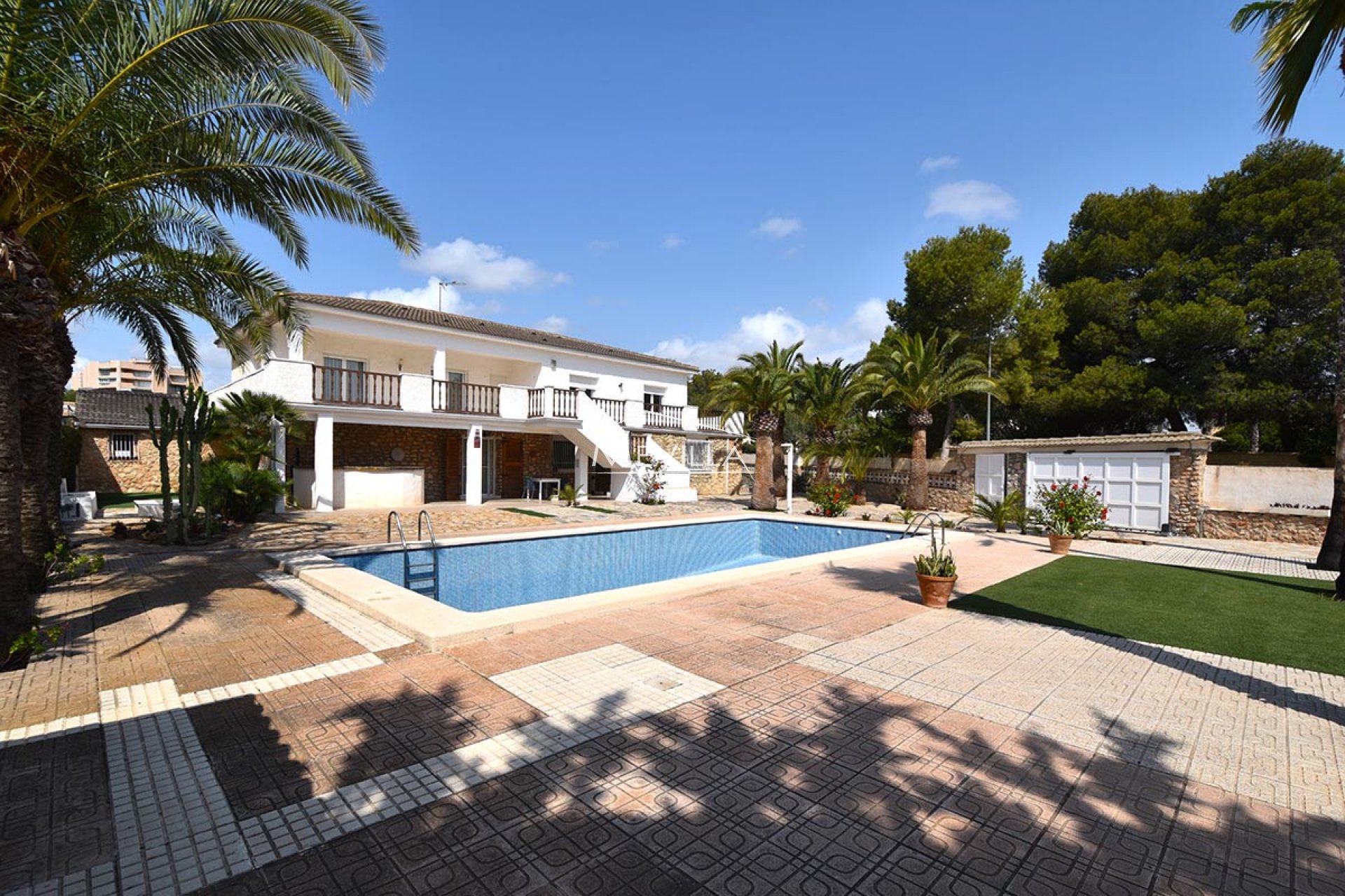 Reventes - Villa - Orihuela Costa - La Zenia
