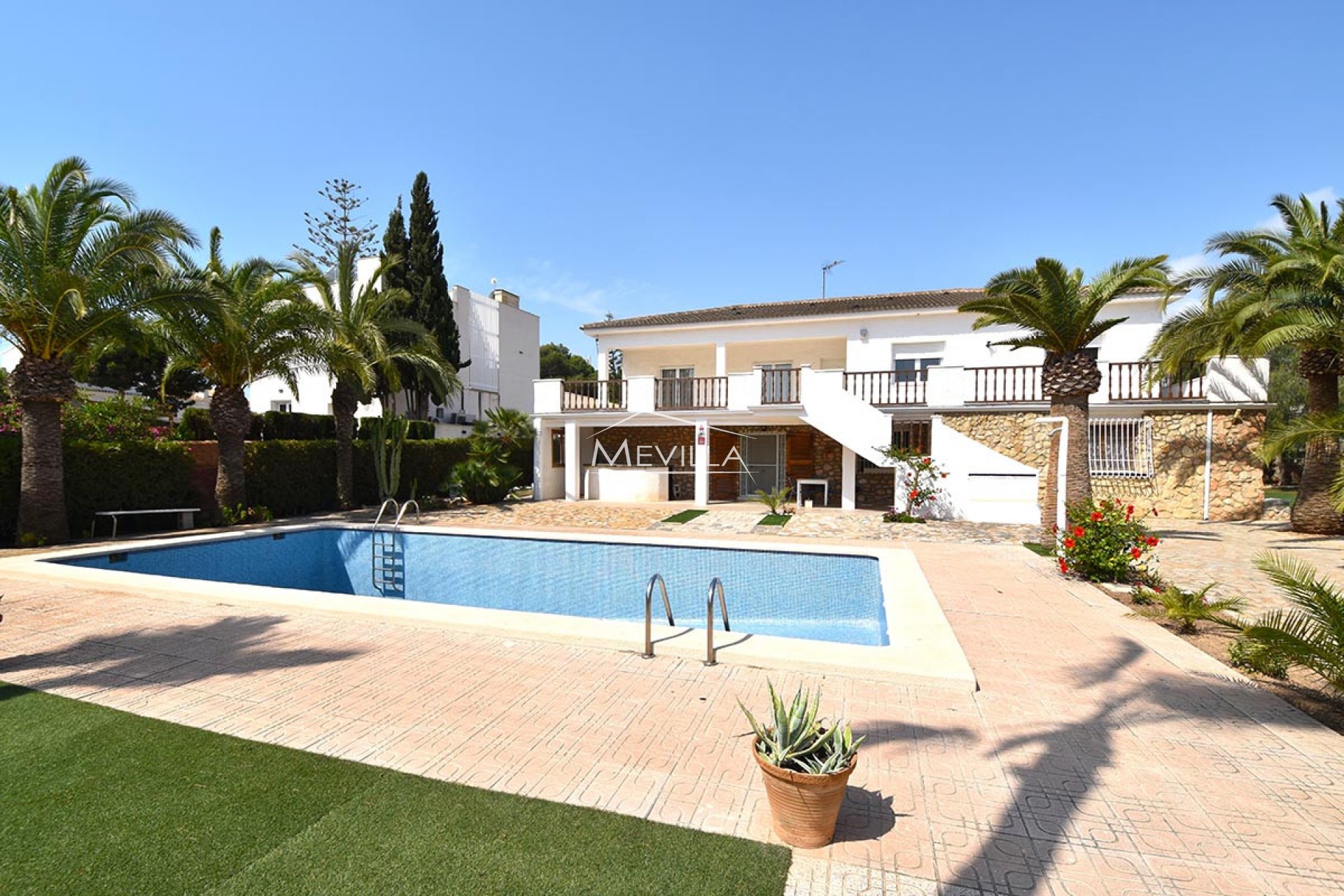 Reventes - Villa - Orihuela Costa - La Zenia