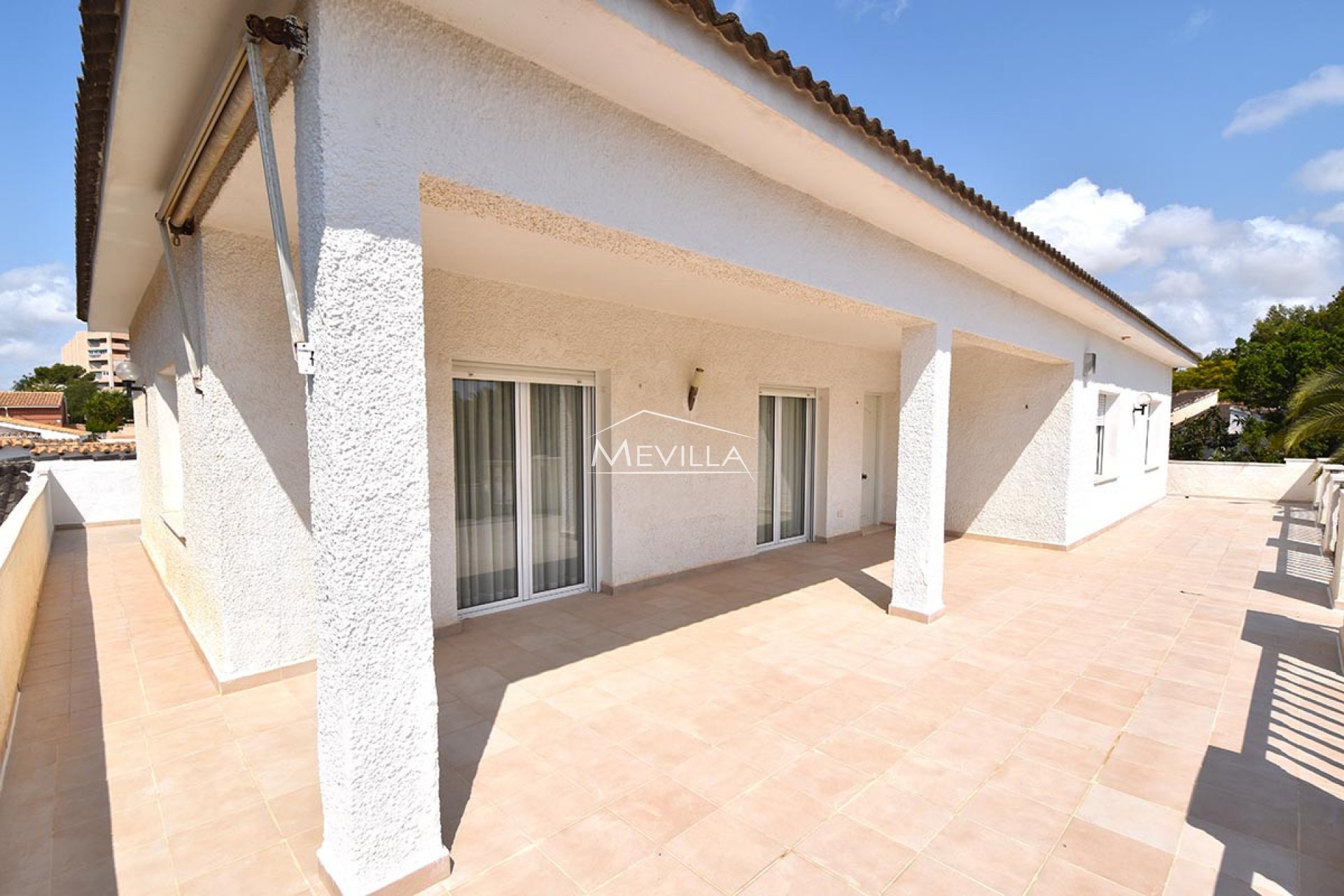 Reventes - Villa - Orihuela Costa - La Zenia