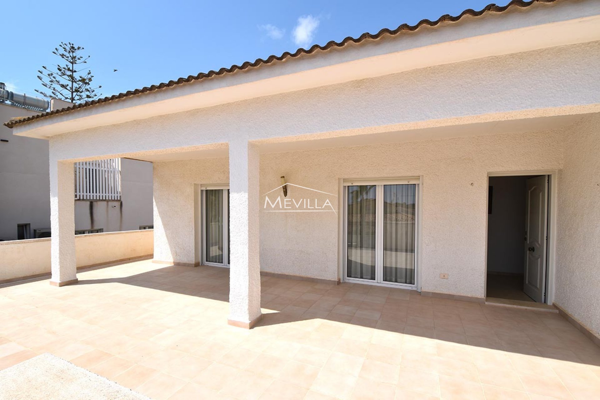 Reventes - Villa - Orihuela Costa - La Zenia