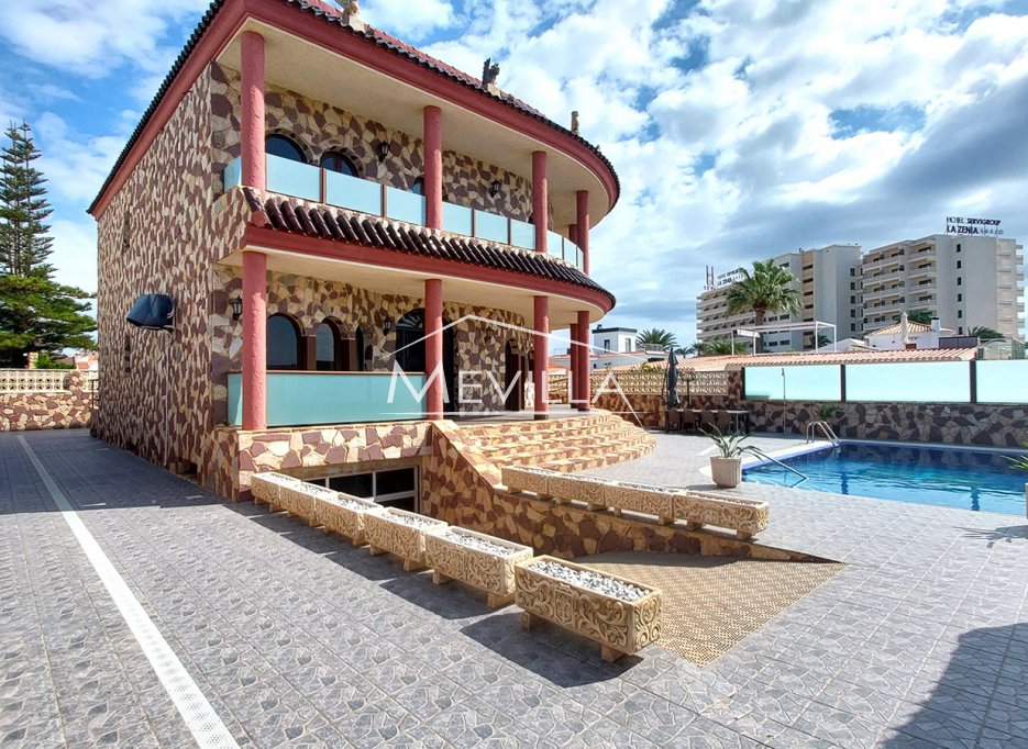 Reventes - Villa - Orihuela Costa - La Zenia