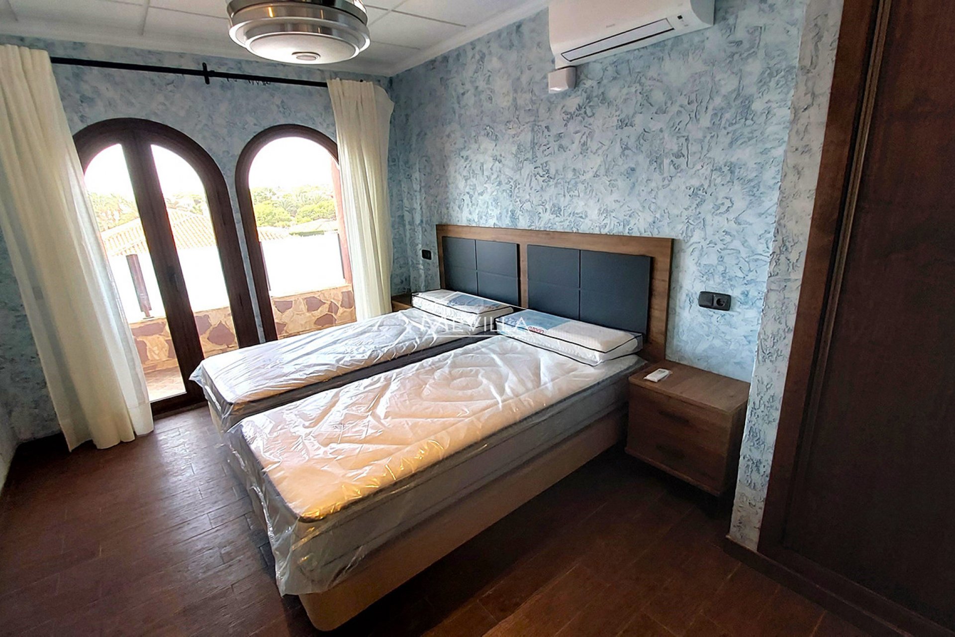 Reventes - Villa - Orihuela Costa - La Zenia