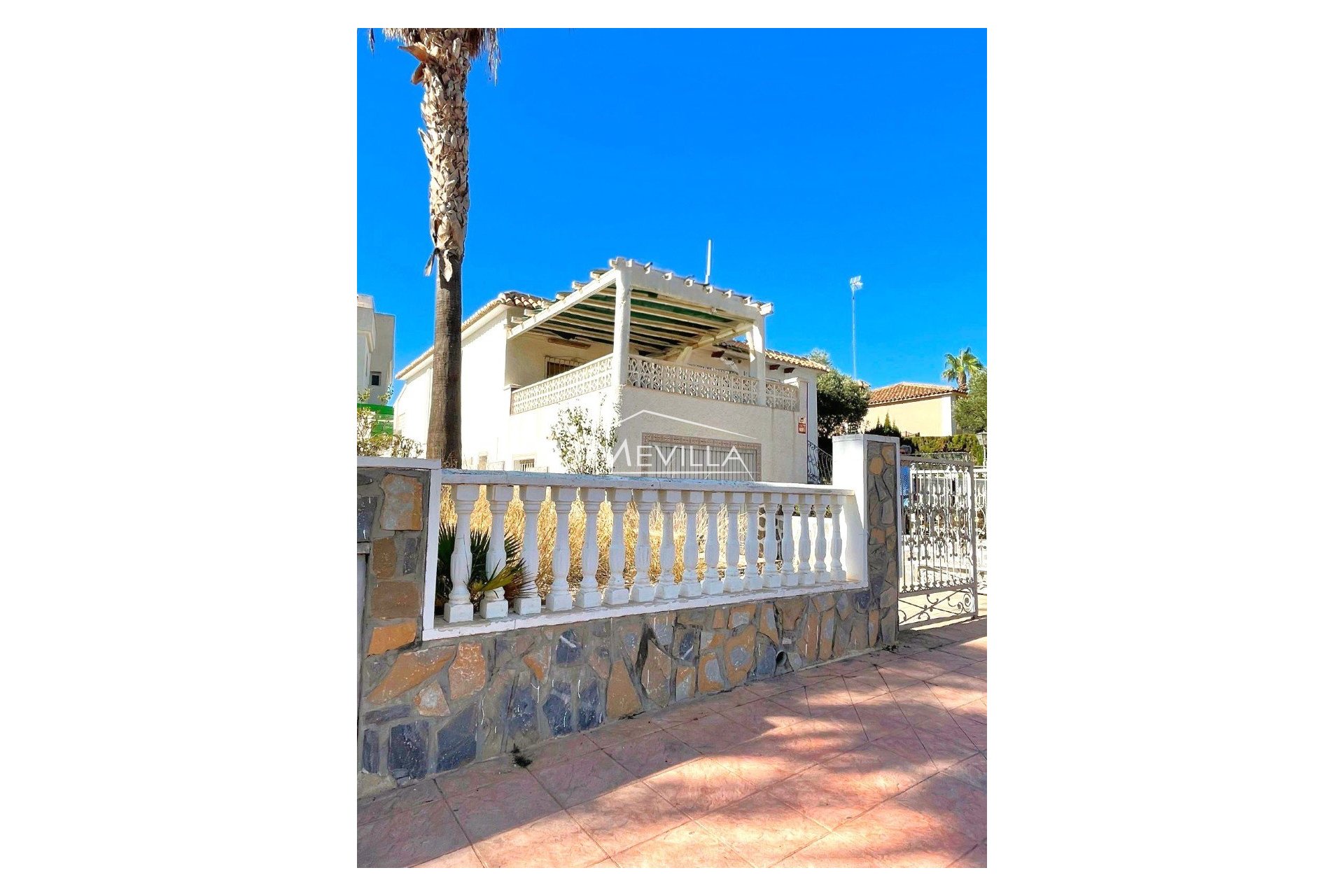 Reventes - Villa - Orihuela Costa - La Zenia