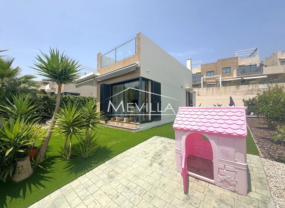Reventes - Villa - Orihuela Costa - La Zenia