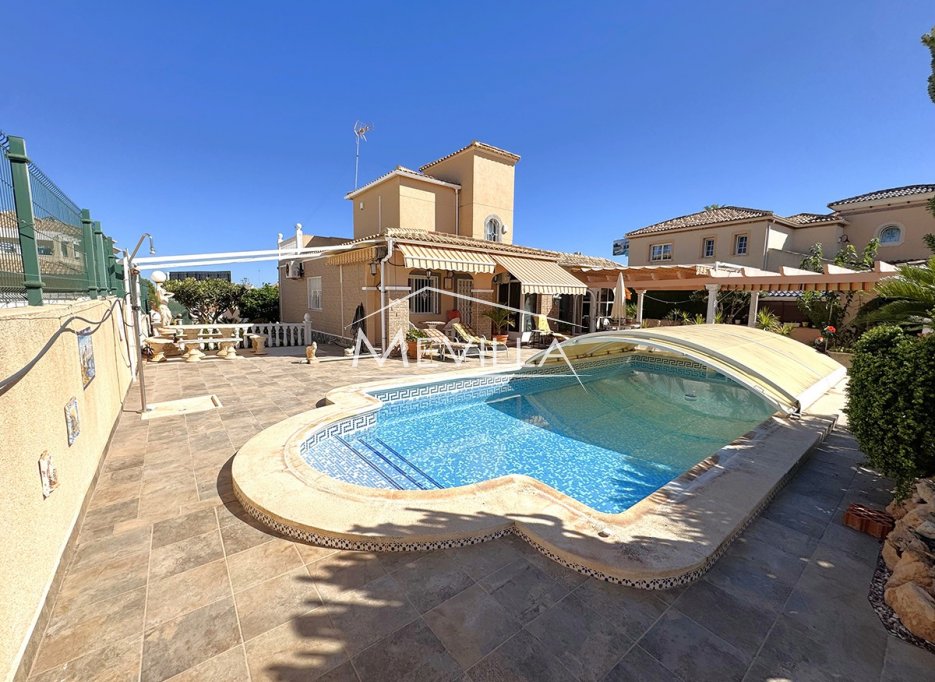 Reventes - Villa - Orihuela Costa - La Zenia