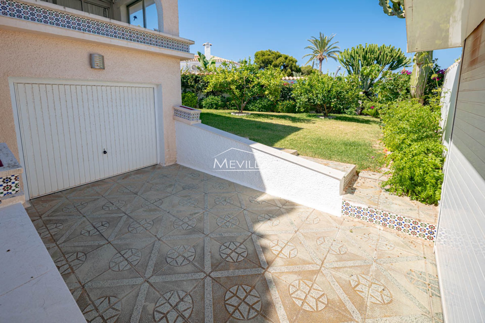Reventes - Villa - Orihuela Costa - La Zenia