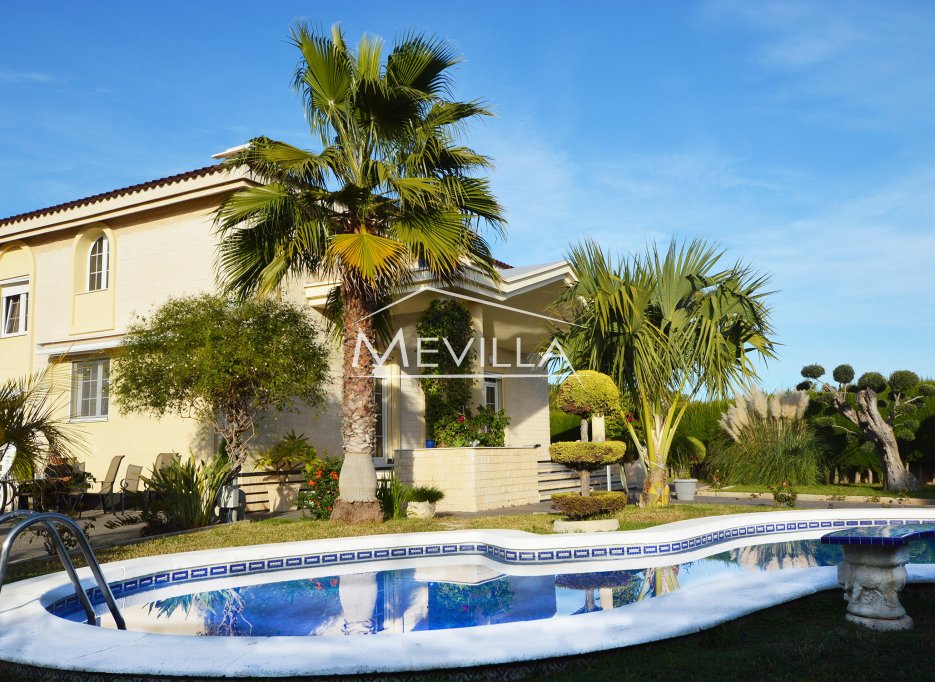Reventes - Villa - Orihuela Costa - Mil Palmeras