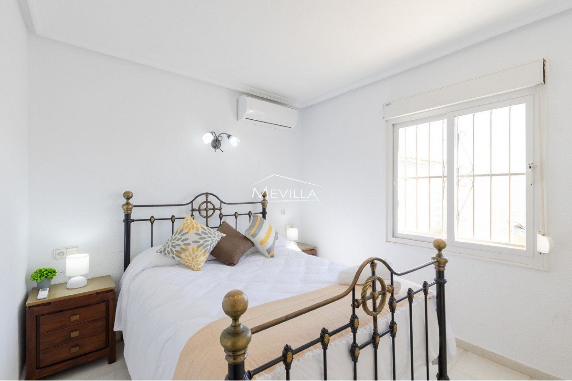 Reventes - Villa - Orihuela Costa - Playa Flamenca