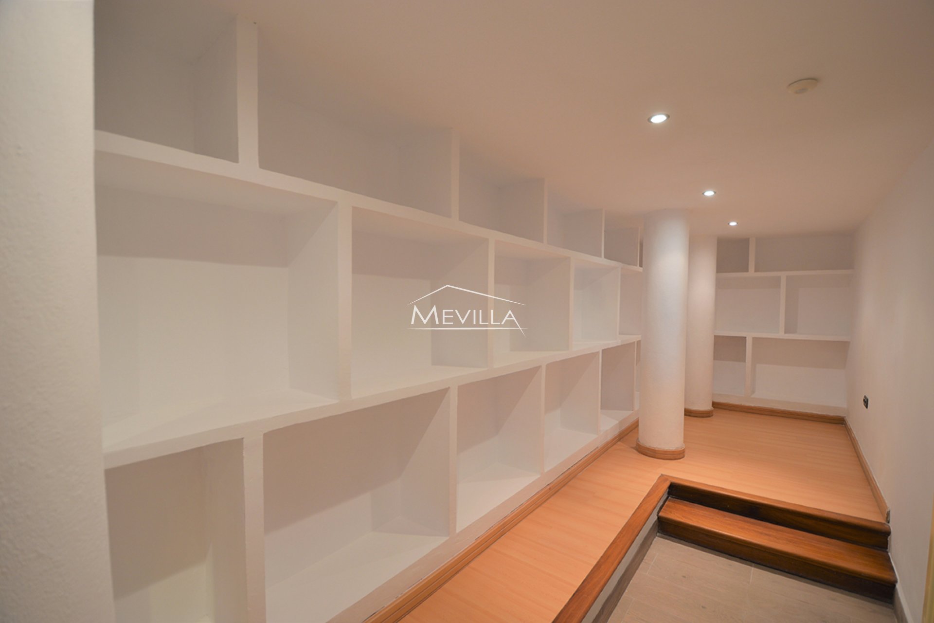 Reventes - Villa - Orihuela Costa - Villamartin