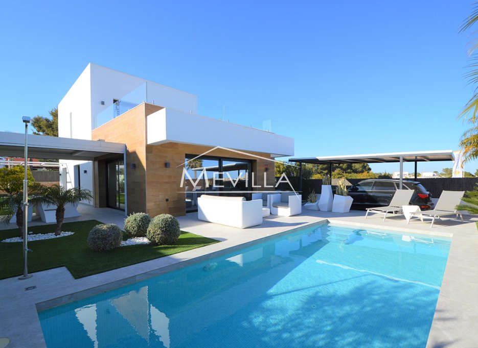 Reventes - Villa - Orihuela Costa - Villamartin