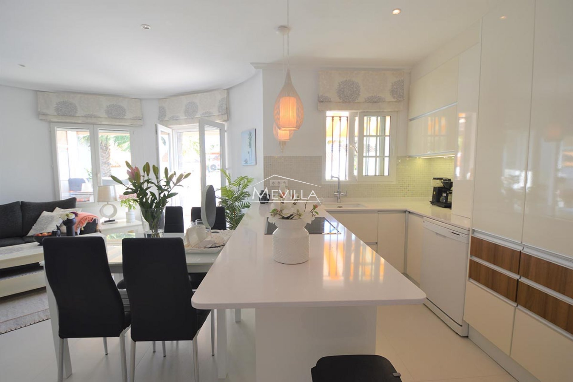 Reventes - Villa - Orihuela Costa - Villamartin