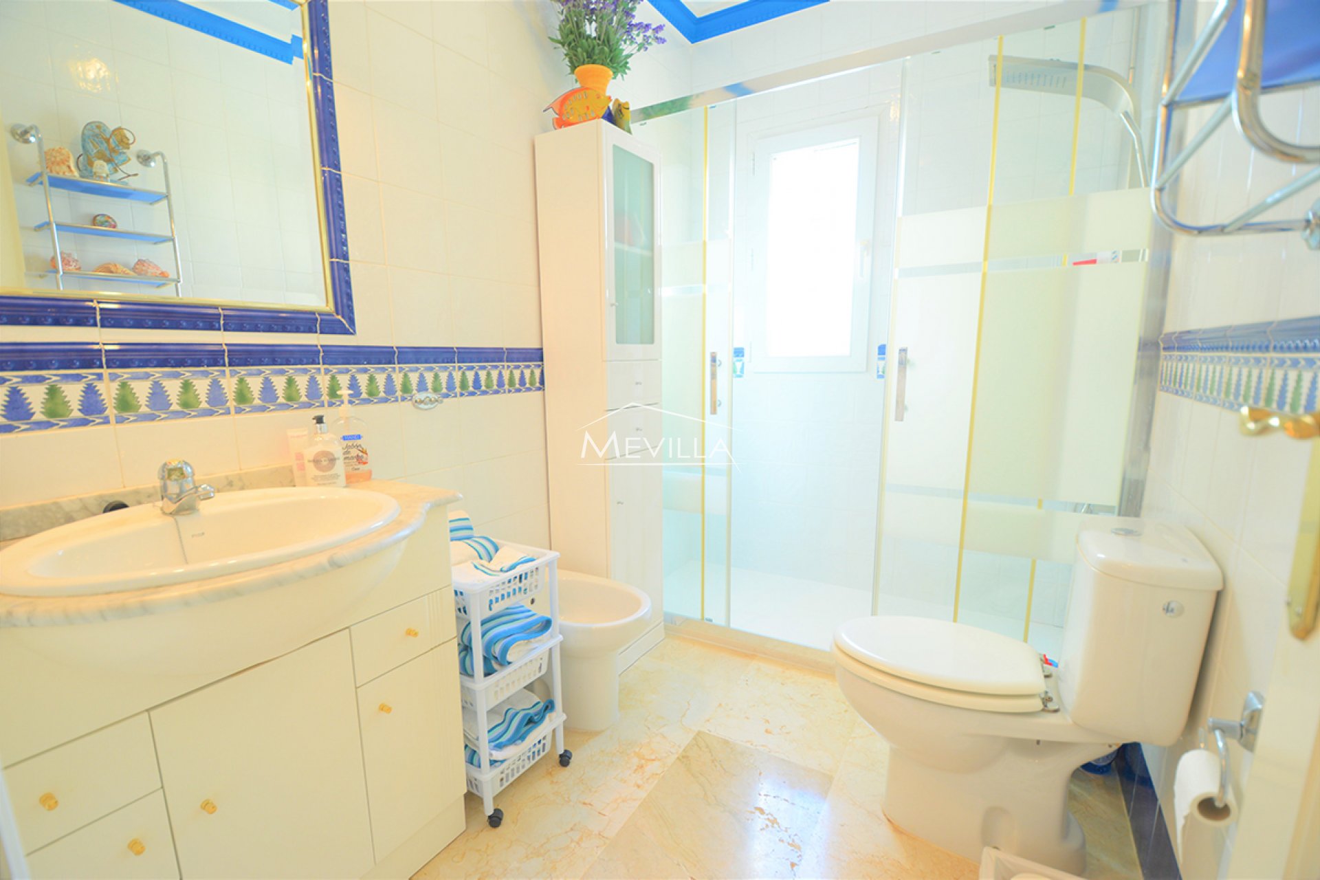 Reventes - Villa - Orihuela Costa - Villamartin