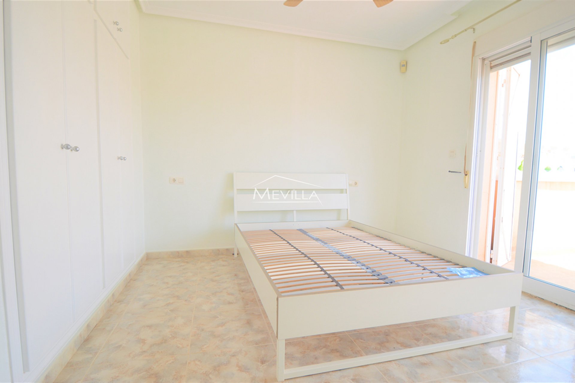 Reventes - Villa - Orihuela Costa - Villamartin