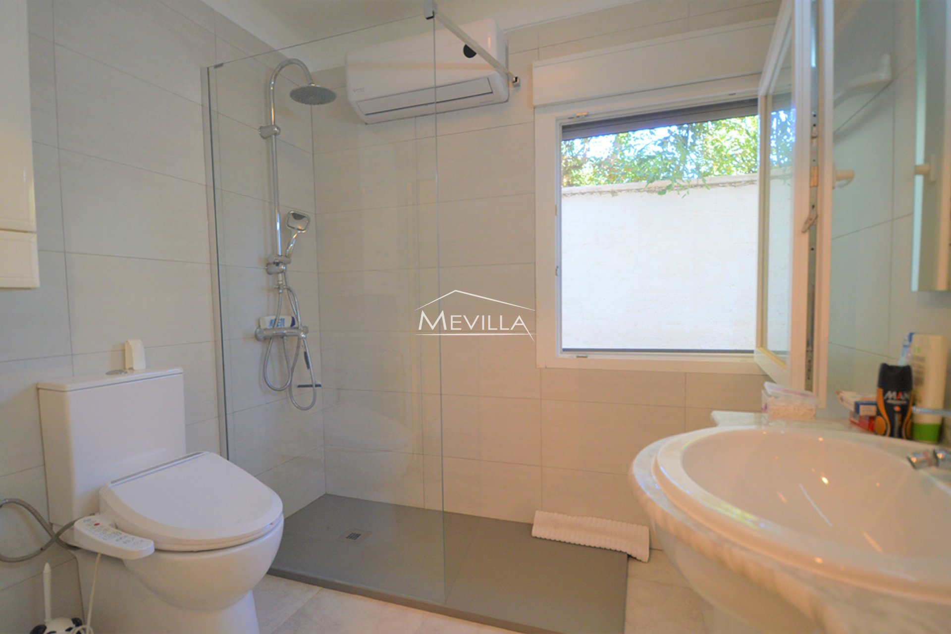 Reventes - Villa - Orihuela Costa - Villamartin